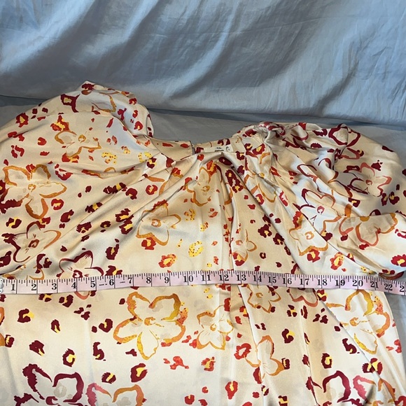 Entro Satin Floral Balloon Short Sleeve Blouse size Large - Picture 7 of 12